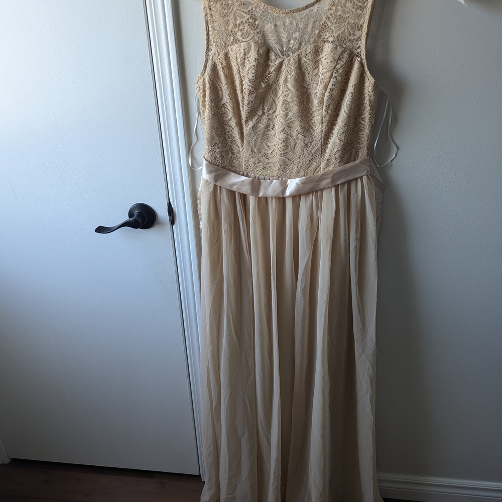 BNWT Chic Beige Lace Maxi Dress